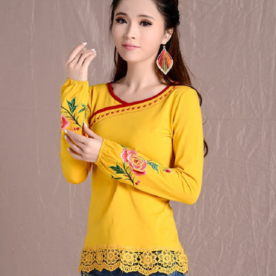 Plus Size T Shirt Women Cotton Basic Tshirt Long Sleeve Vintage Ethnic Embroidery Blouses 2021 Ladies Chinese Tops 12360