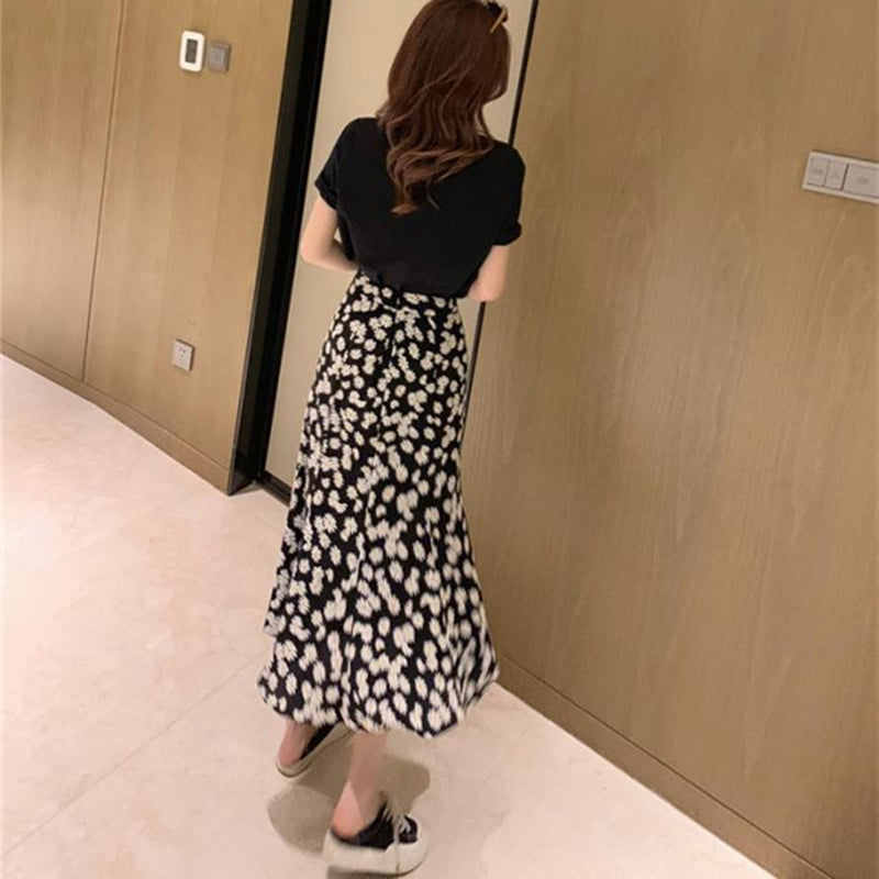 Summer Fashion Daisy T-shirt Dress Set Korean Graceful Women Sleeve Skirt Suit 2021 New Girls Date Clothing Sets Lady Black Tops