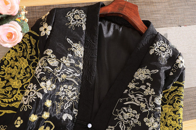 Embro Mill autumn Women embroidery trench coat Chinese Style Retro Jacquard 3/4 sleeve elegant Loose lady coat female M-2XL