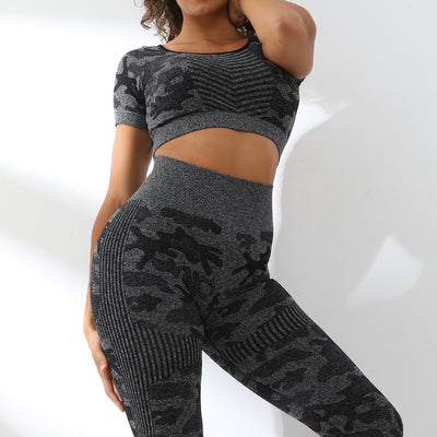 Camouflage Sports Set Women Yoga Suits Tight-fitting Hollow Back Short-sleeved Tops Sexy Yoga Wear Two-piece Tracksuits Women