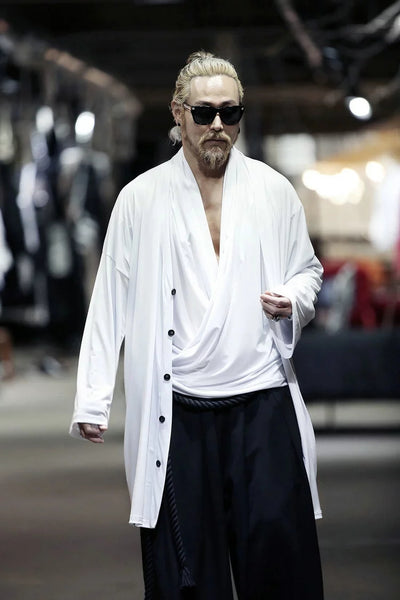 Men&#39;s new ultra-long v-neck loose light trend Cardigan jacket personality casual fashion youth summer